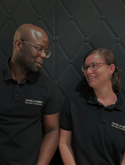 Guides and waiters at the Dans le Noir ? restaurant
