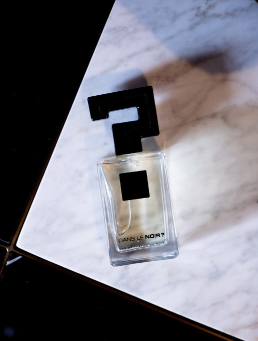 Flacon de l'Eau de Parfum de Nuit Dans le Noir ?
