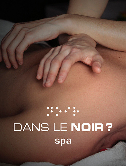 Personne se faisant masser au Spa Dans le Noir ?